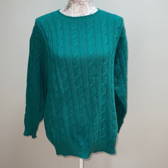 Latham House Green Sweater Medium